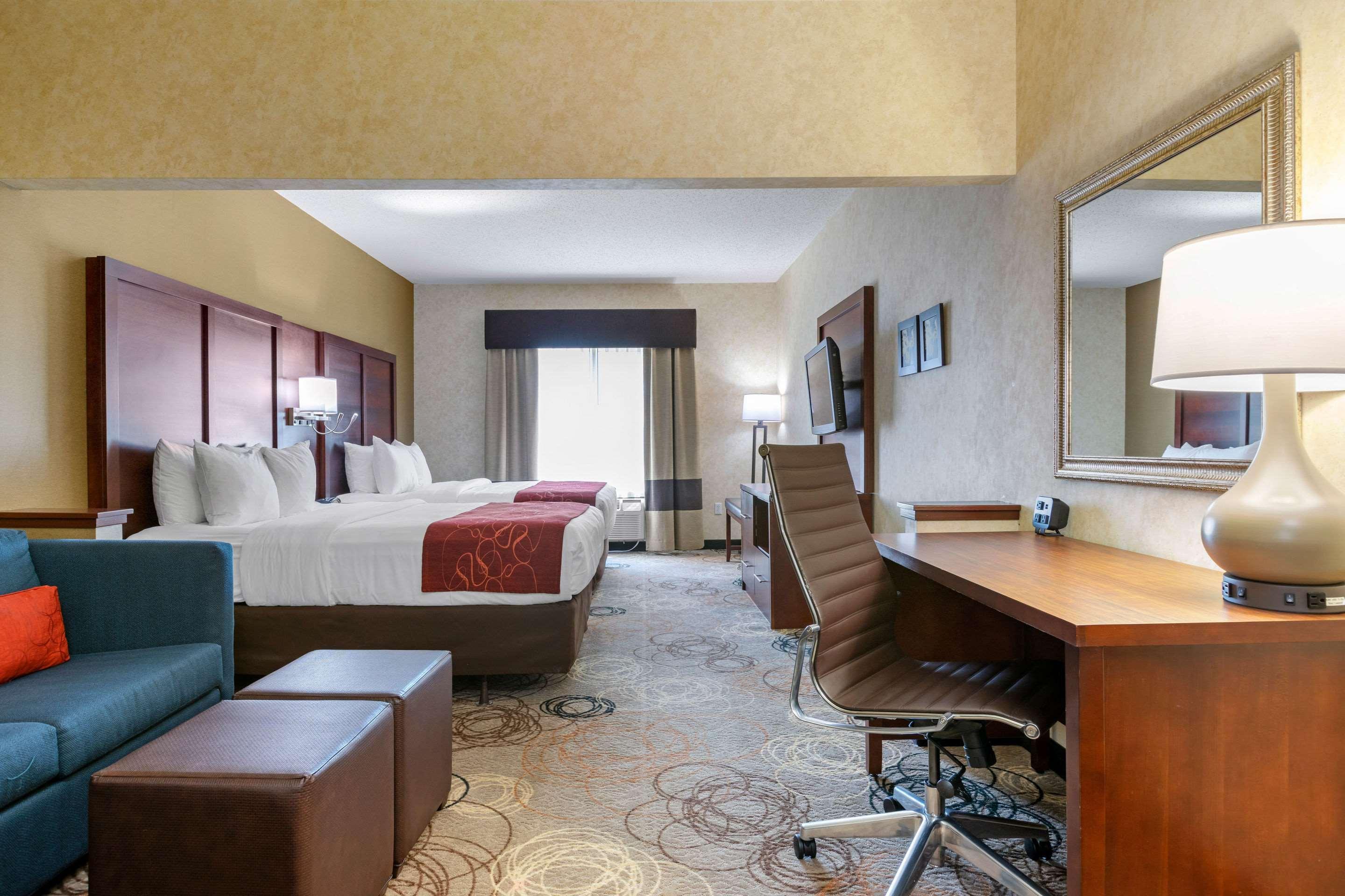 Comfort Suites Southfield-Detroit Экстерьер фото
